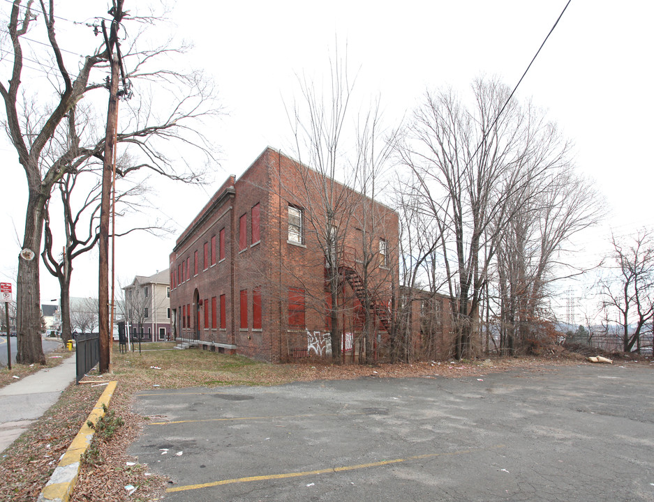 1455 State St in New Haven, CT - Building Photo