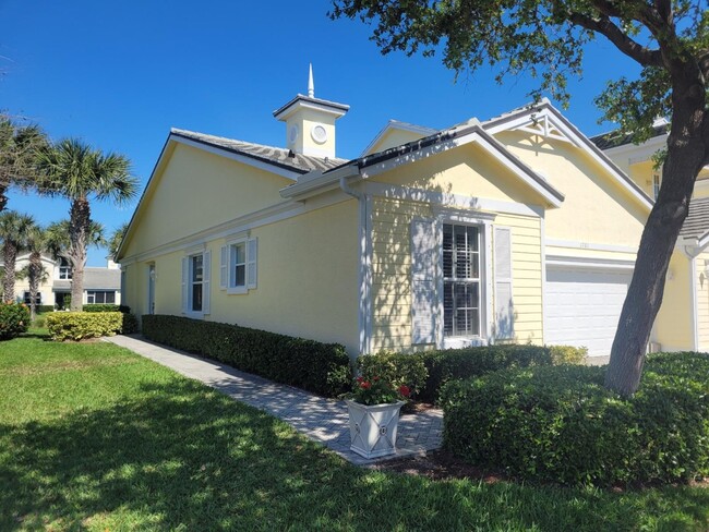 1701 Mariner Bay Blvd in Fort Pierce, FL - Building Photo - Building Photo