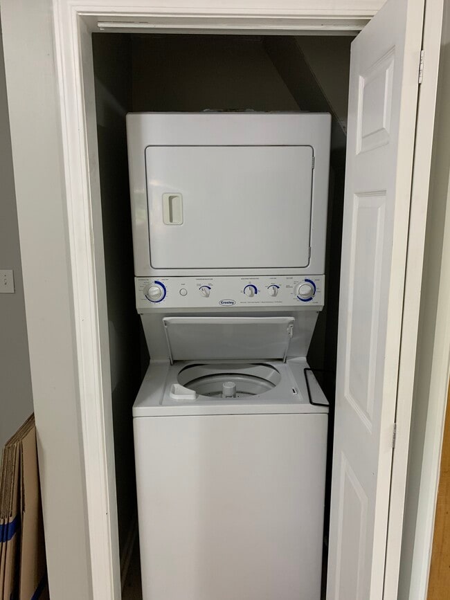 1513B Lock Rd in Nashville, TN - Building Photo - Building Photo