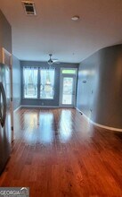 898 Oak St SW in Atlanta, GA - Building Photo - Building Photo