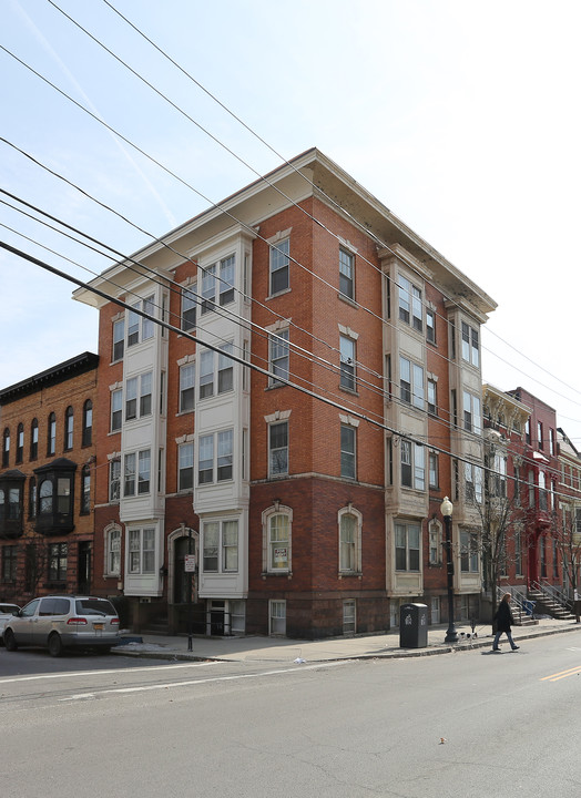 176 Chestnut St in Albany, NY - Building Photo