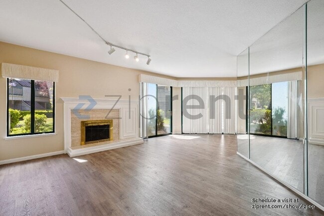 25 Cove Ln in Redwood City, CA - Building Photo - Building Photo