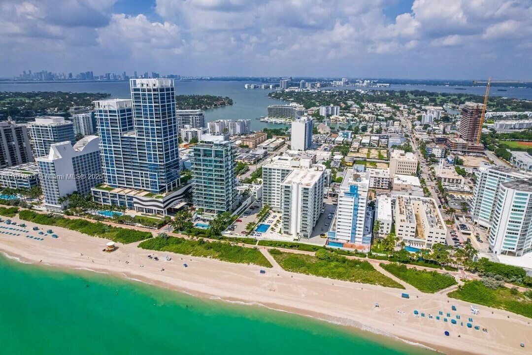 6753 Indian Creek Dr in Miami Beach, FL - Building Photo