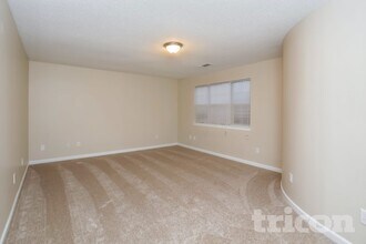 5002 Ceylon Dr in Austell, GA - Building Photo - Building Photo