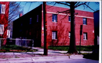 415 N West St in Alexandria, VA - Foto de edificio - Building Photo