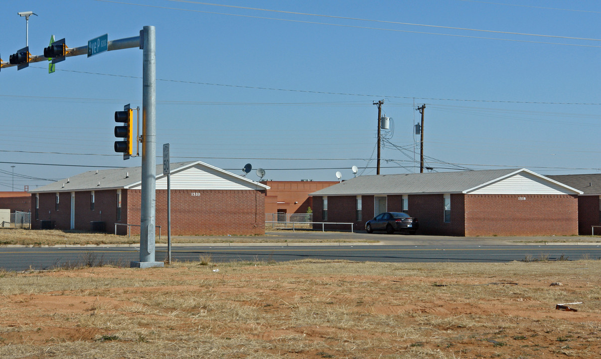 1518-1520 82nd St in Lubbock, TX - Building Photo