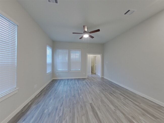 property at 9835 Willow Creek Commerce Dr