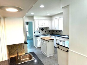 3007 Broadmoor Dr in Sugar Land, TX - Building Photo - Building Photo