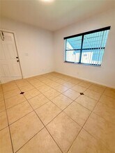 236 NW 12th Ct in Dania Beach, FL - Building Photo - Building Photo