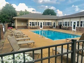 3648 Thornhill Dr in Champaign, IL - Building Photo - Building Photo