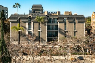 The Rossmore in Los Angeles, CA - Building Photo - Building Photo