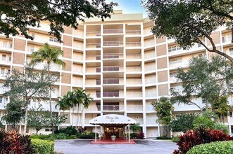 3010 N Course Dr in Pompano Beach, FL - Building Photo - Building Photo