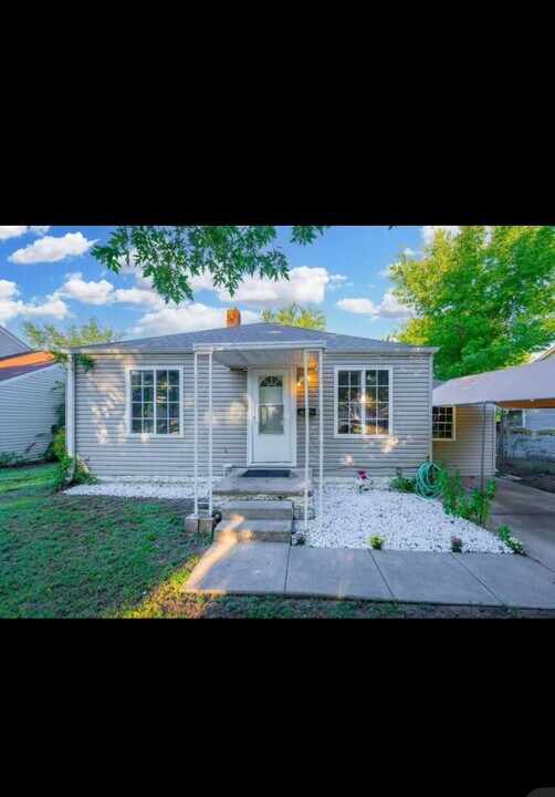 1637 S Pattie St in Wichita, KS - Building Photo