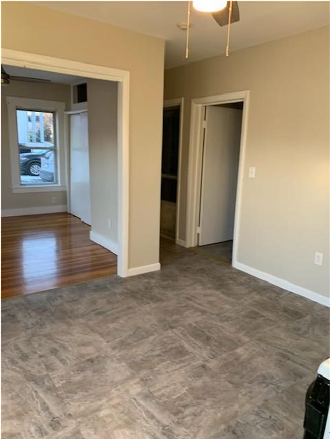 52 Johnson St, Unit 52 rear 1st floor in Leominster, MA - Building Photo - Building Photo