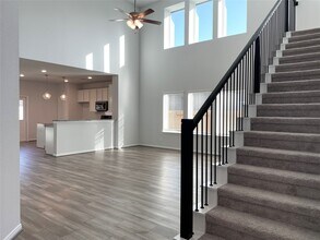 5002 Winnipeg Blvd in Richmond, TX - Foto de edificio - Building Photo