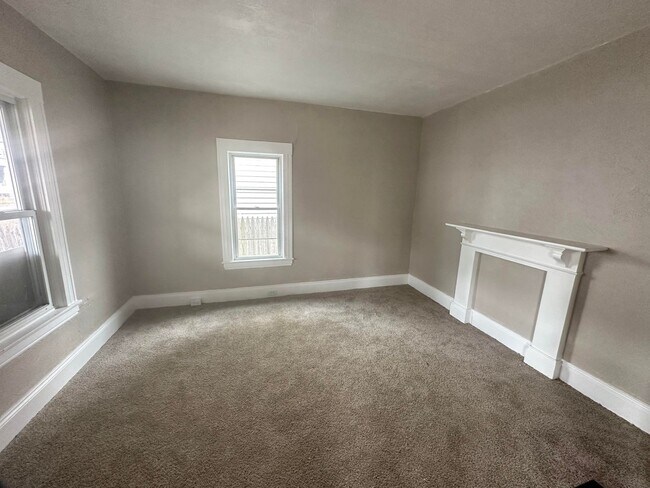 204 Janet St in Auburn, NY - Building Photo - Building Photo