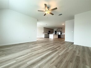 15409 Flowers Vw in Pflugerville, TX - Building Photo - Building Photo