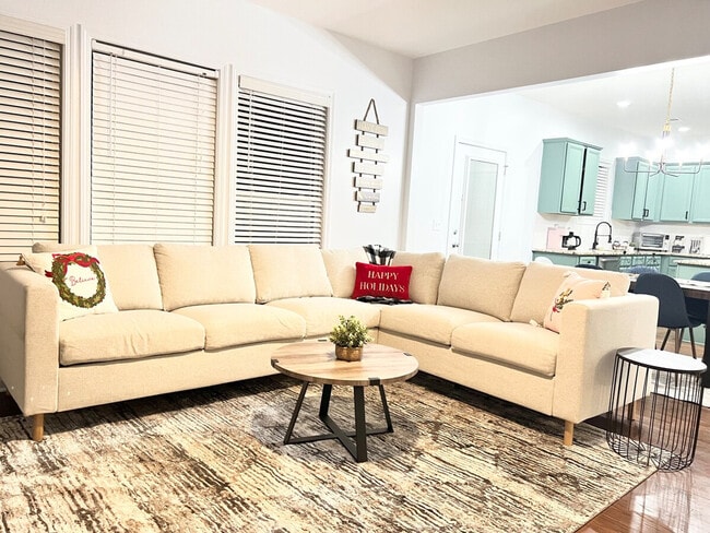 property at 6009 Mock Ives Ct NE