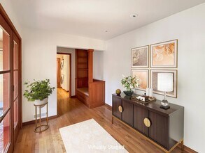 335 Claremont Way in Menlo Park, CA - Foto de edificio - Building Photo