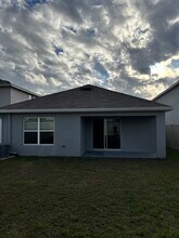 35977 Sunflower Hill Dr in Zephyrhills, FL - Building Photo - Building Photo