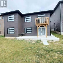 92 Berkely St in Wasaga Beach, ON - Building Photo - Building Photo