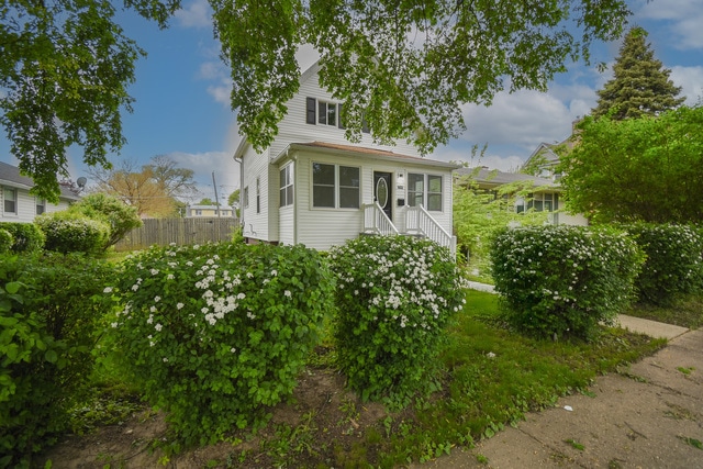2540 Gilboa Ave in Zion, IL - Building Photo