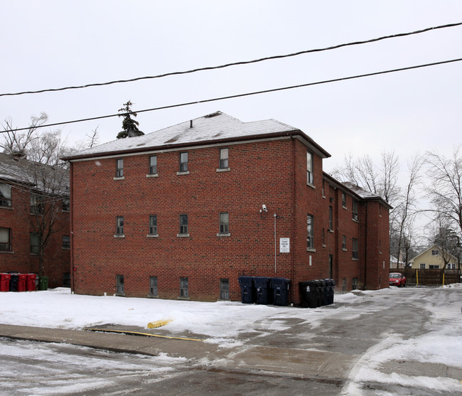 143 Woodward Ave in Toronto, ON - Building Photo - Primary Photo