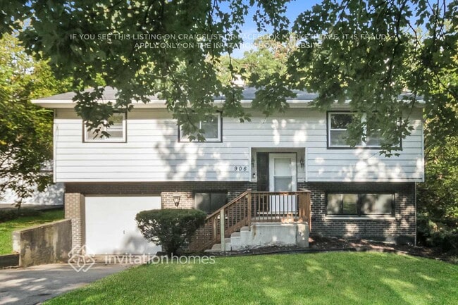 property at 906 Cedar St