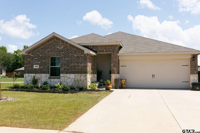 property at 203 Parker Oaks Dr