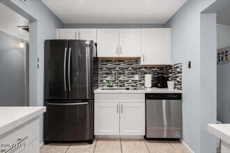 8216 N 9th St in Phoenix, AZ - Building Photo - Building Photo