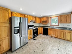 719 N Front St in Milton, PA - Building Photo - Building Photo