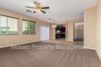 7510 S 27th Way in Phoenix, AZ - Building Photo - Building Photo