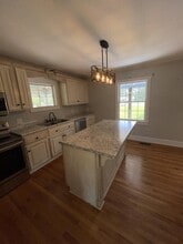 310 Victory Dr in Lyons, GA - Building Photo - Building Photo