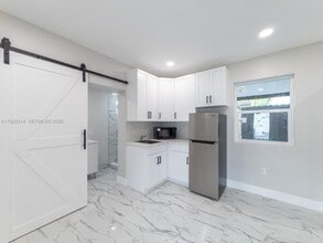 3360 SW 24th Ter in Miami, FL - Building Photo - Building Photo