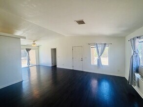 6621 Ivanpah Ave in Twentynine Palms, CA - Building Photo - Building Photo