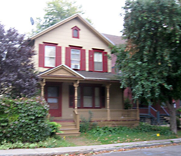 4 Eagle St in Rochester, NY - Building Photo