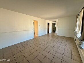 2900 Polk Ave in El Paso, TX - Building Photo - Building Photo
