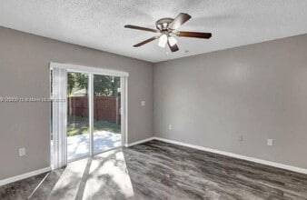 2110 Whispering Trails Blvd in Winter Haven, FL - Building Photo - Building Photo