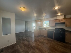 3642 Boulder Hwy in Las Vegas, NV - Building Photo - Building Photo