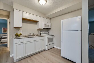 South Terrace Apartments in Cincinnati, OH - Foto de edificio - Interior Photo