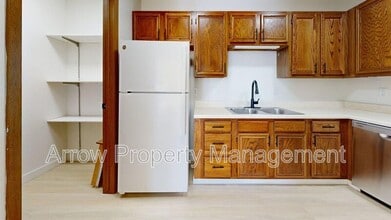 205 E Arbor Ave in Bismarck, ND - Building Photo - Building Photo