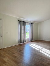 200 Catalonia Ave in De Leon Springs, FL - Building Photo - Building Photo