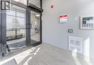 30 George St S in Waterloo, ON - Building Photo - Building Photo