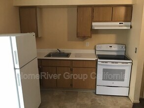 2125 North Ave in Sacramento, CA - Building Photo - Building Photo