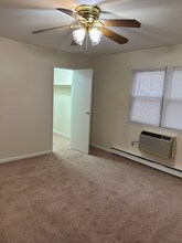 422 Ringwood Ave in Pompton Lakes, NJ - Building Photo - Building Photo