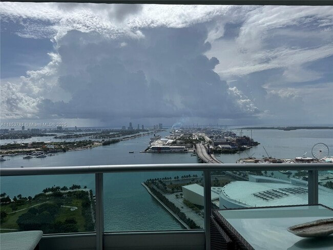 property at 900 Biscayne Blvd