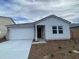 30787 Southend Ln in Winchester, CA - Building Photo