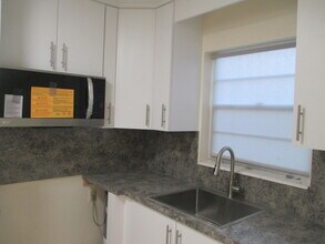 31 Canterbury B in West Palm Beach, FL - Building Photo - Building Photo