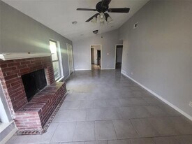 2808 Rutgers Cir in Rowlett, TX - Building Photo