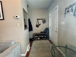 2513 Larkins Wy in Pittsburgh, PA - Building Photo - Building Photo